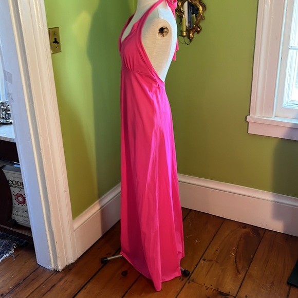 vintage 70s John Kloss hot pink halter nightgown - Picture 4 of 8